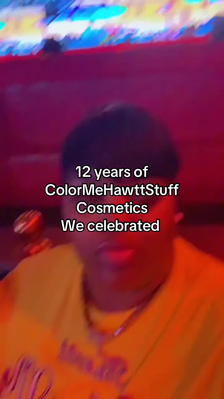 @ColorMeHawttStuff