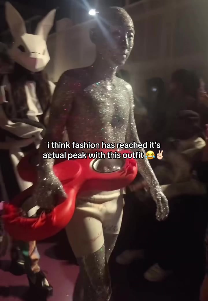 @0fftherunway