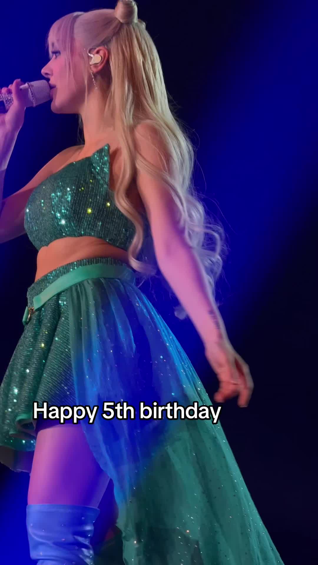 @Pelin (Fanpage ྀི)