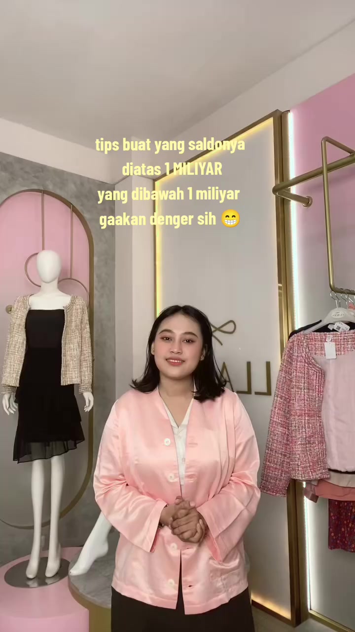 @LLACES Clothing