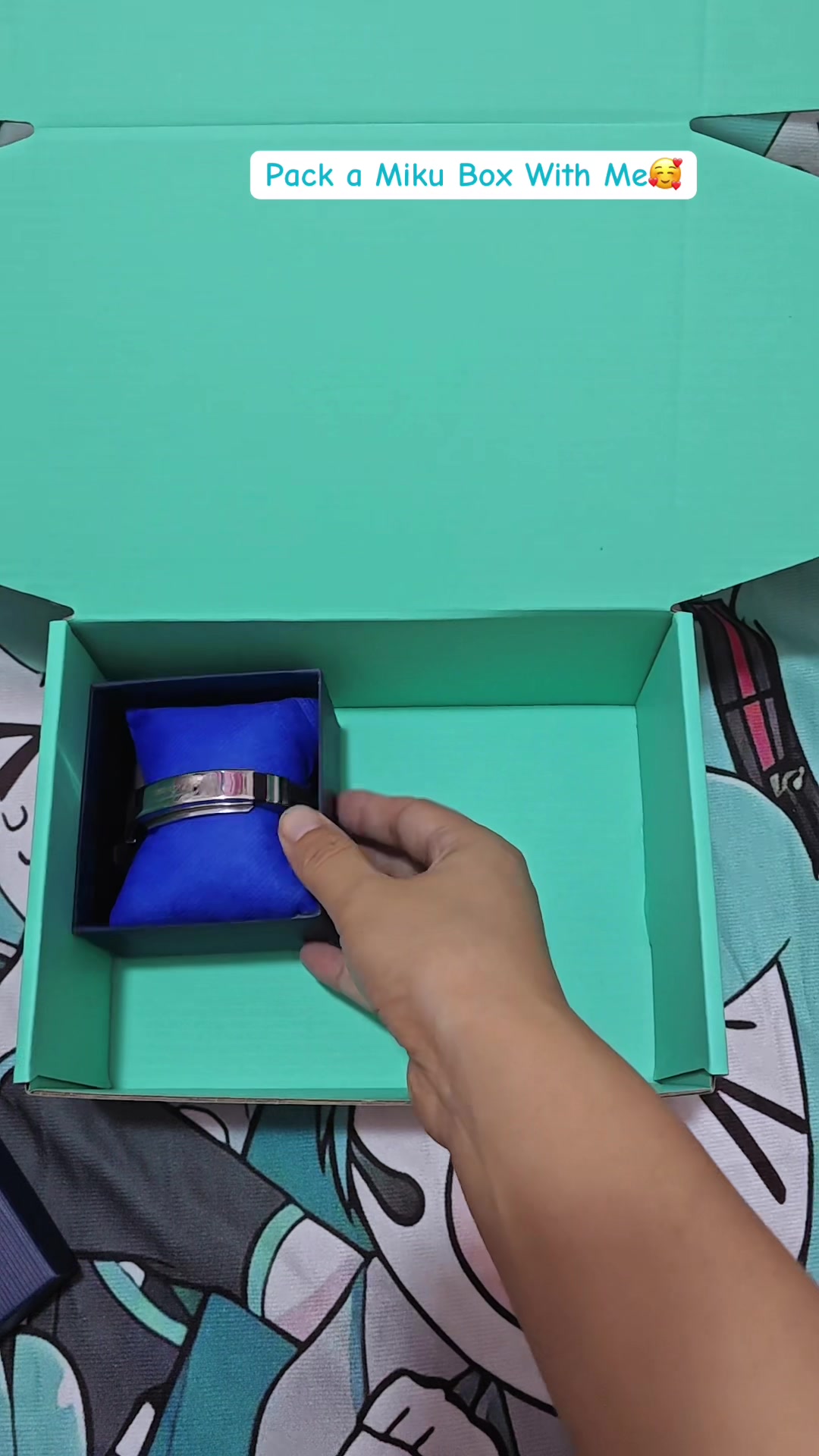 @Link in bio(mikufandom.com)