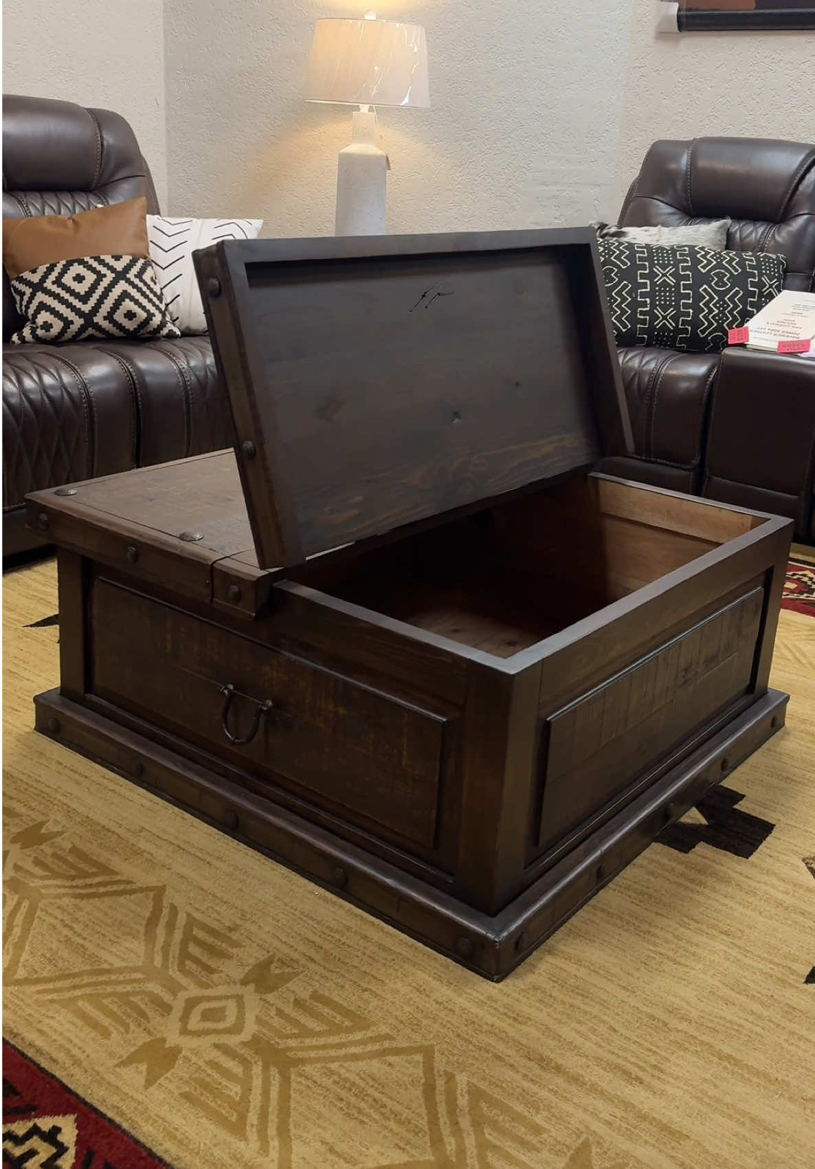 @RusticFurnitureDepot