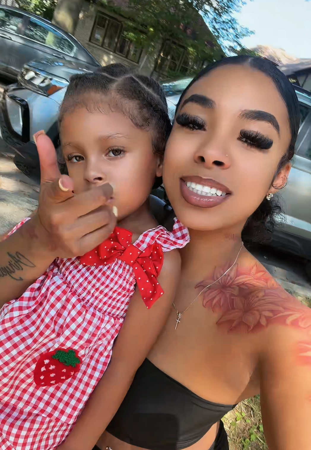 @THE PRETTIEST 💋