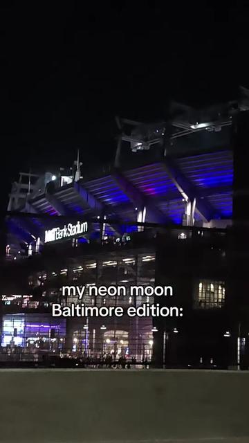 @catherinezetabones_czb