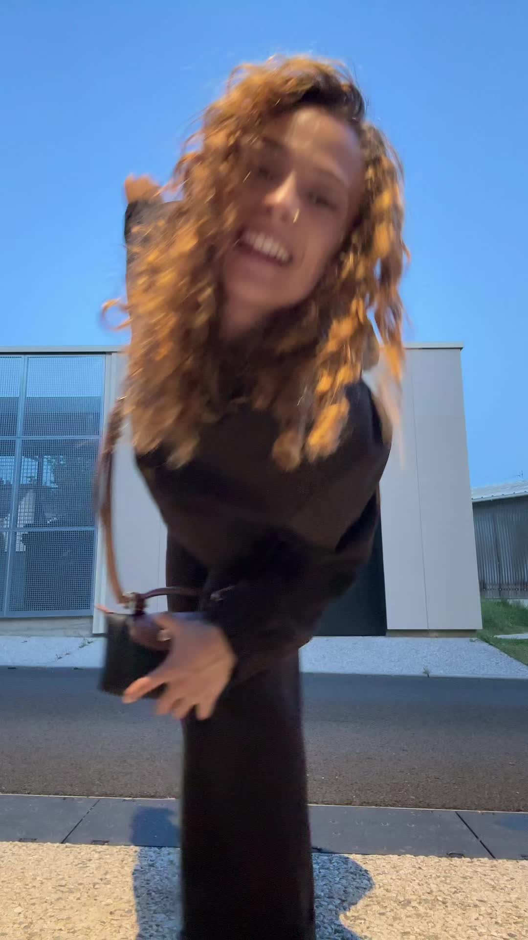 @𝑴𝒊𝒔𝒔𝒁𝒂𝒉𝒓𝒂🌹