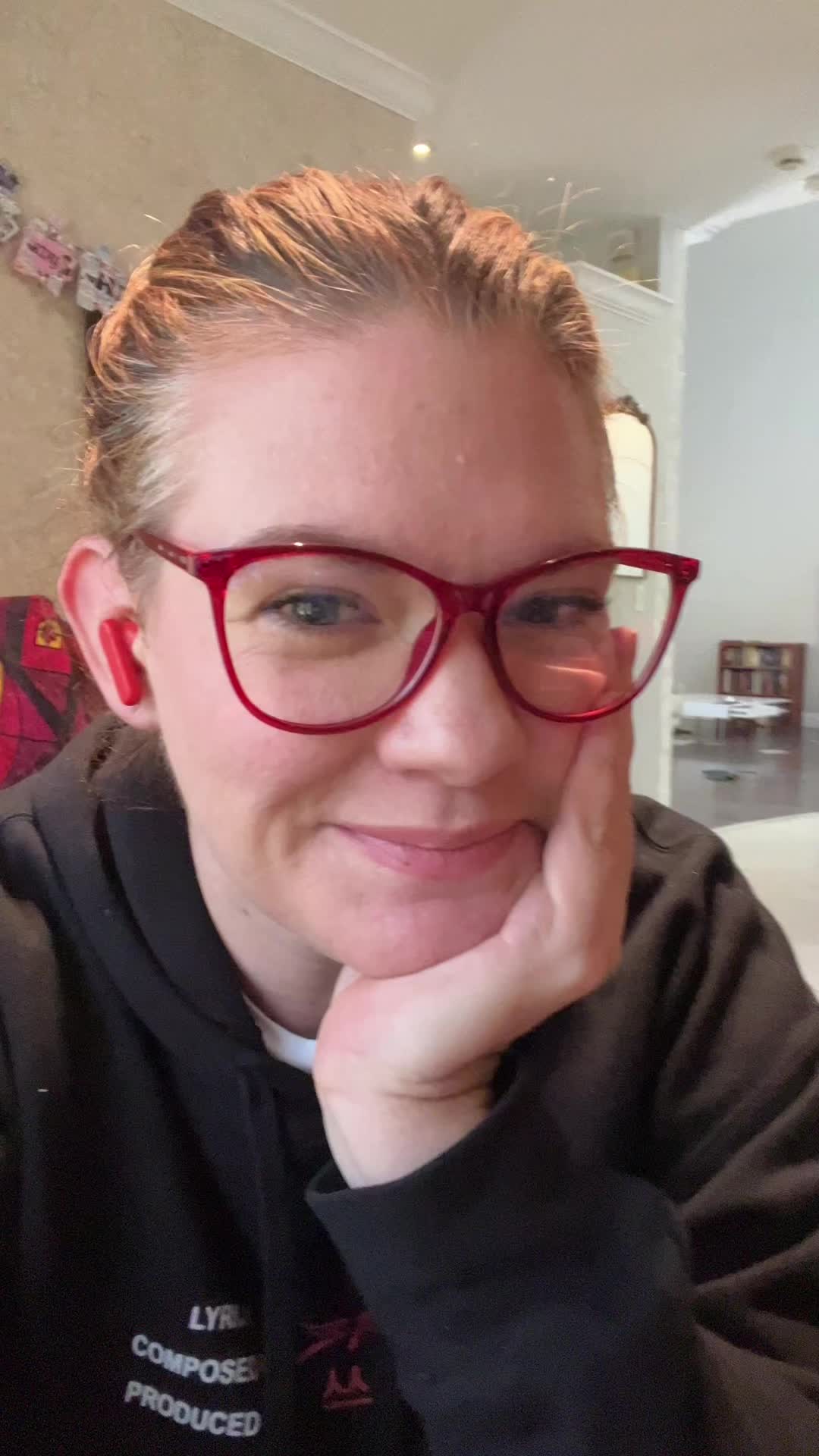 @hayleymb_