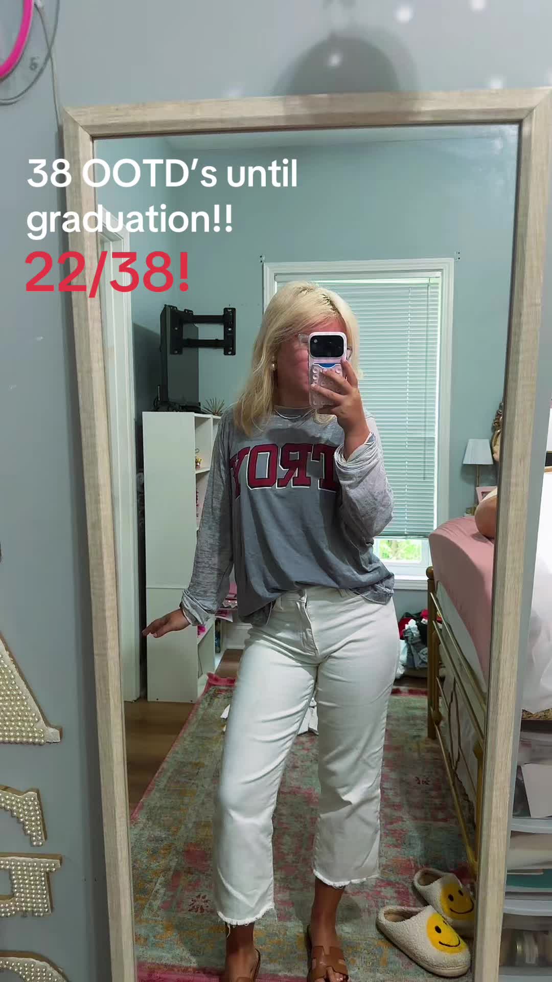 @laneygracekelley