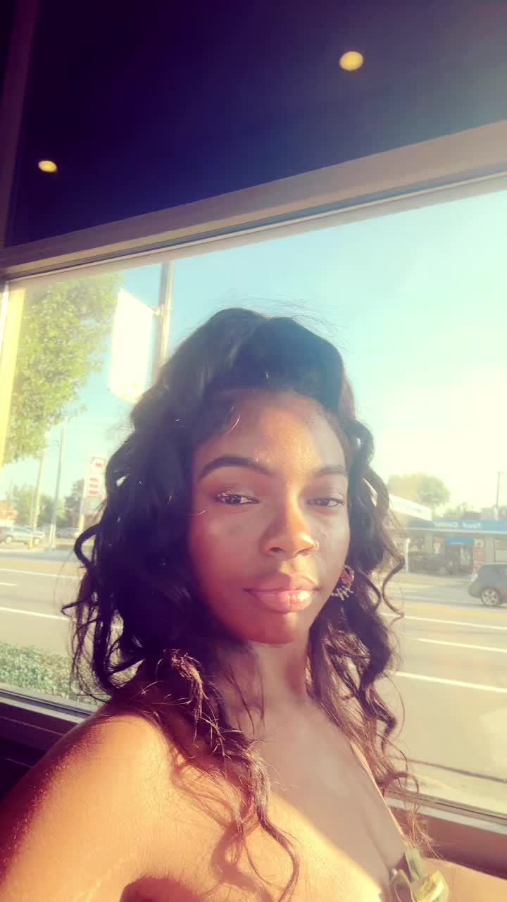 @sostunna