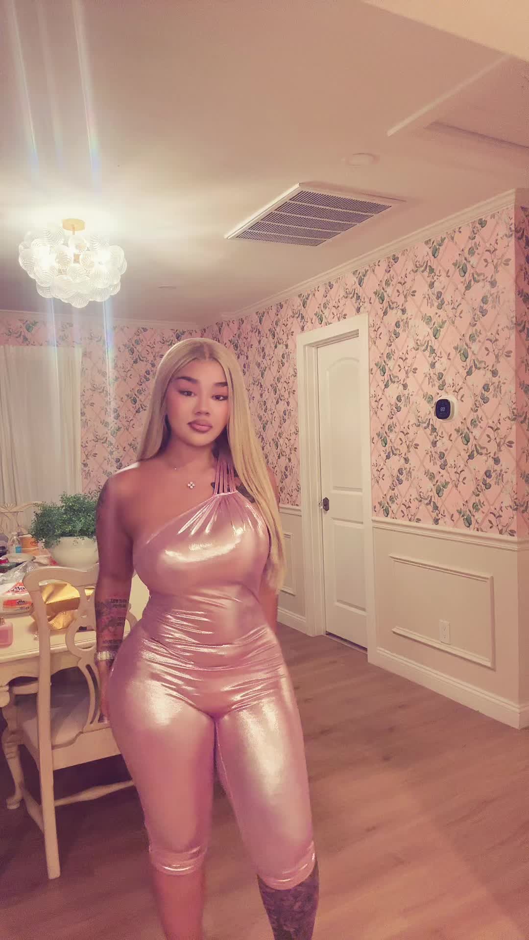@Daysidukesho
