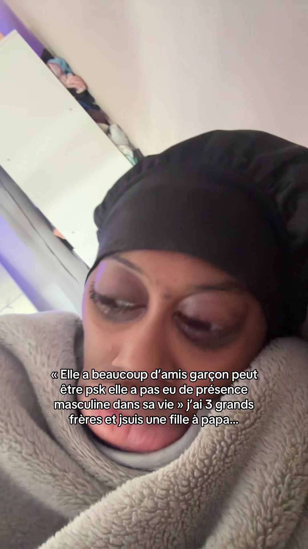 @JE SUIS HYPER DR&Ocirc;LE