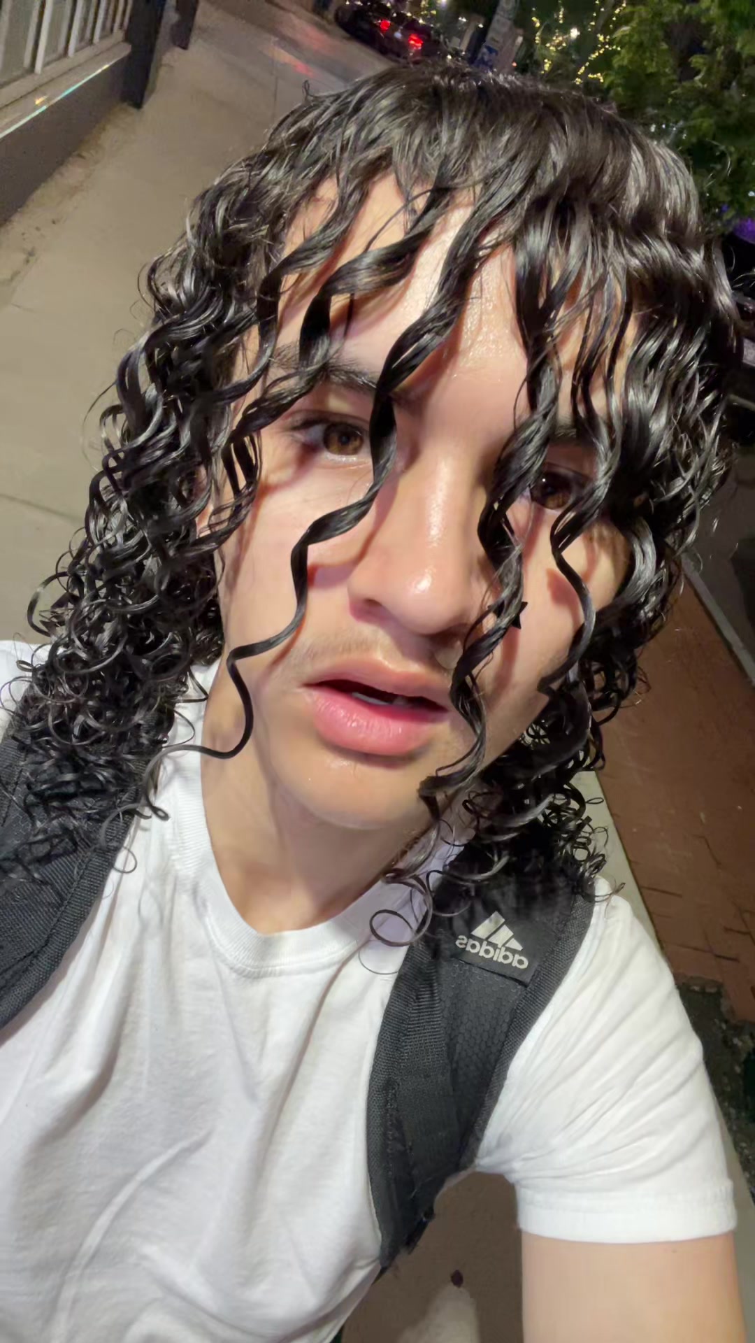 @Thraxr