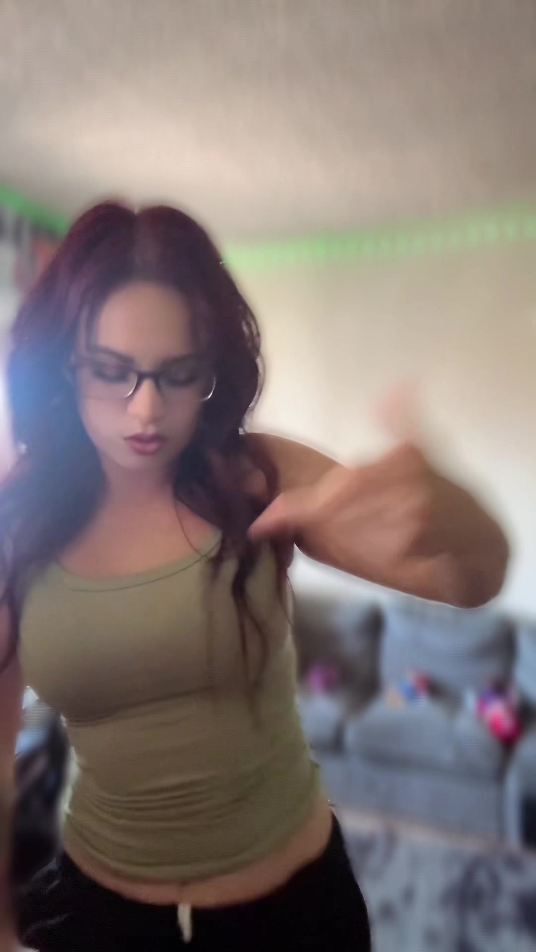@KittynIza