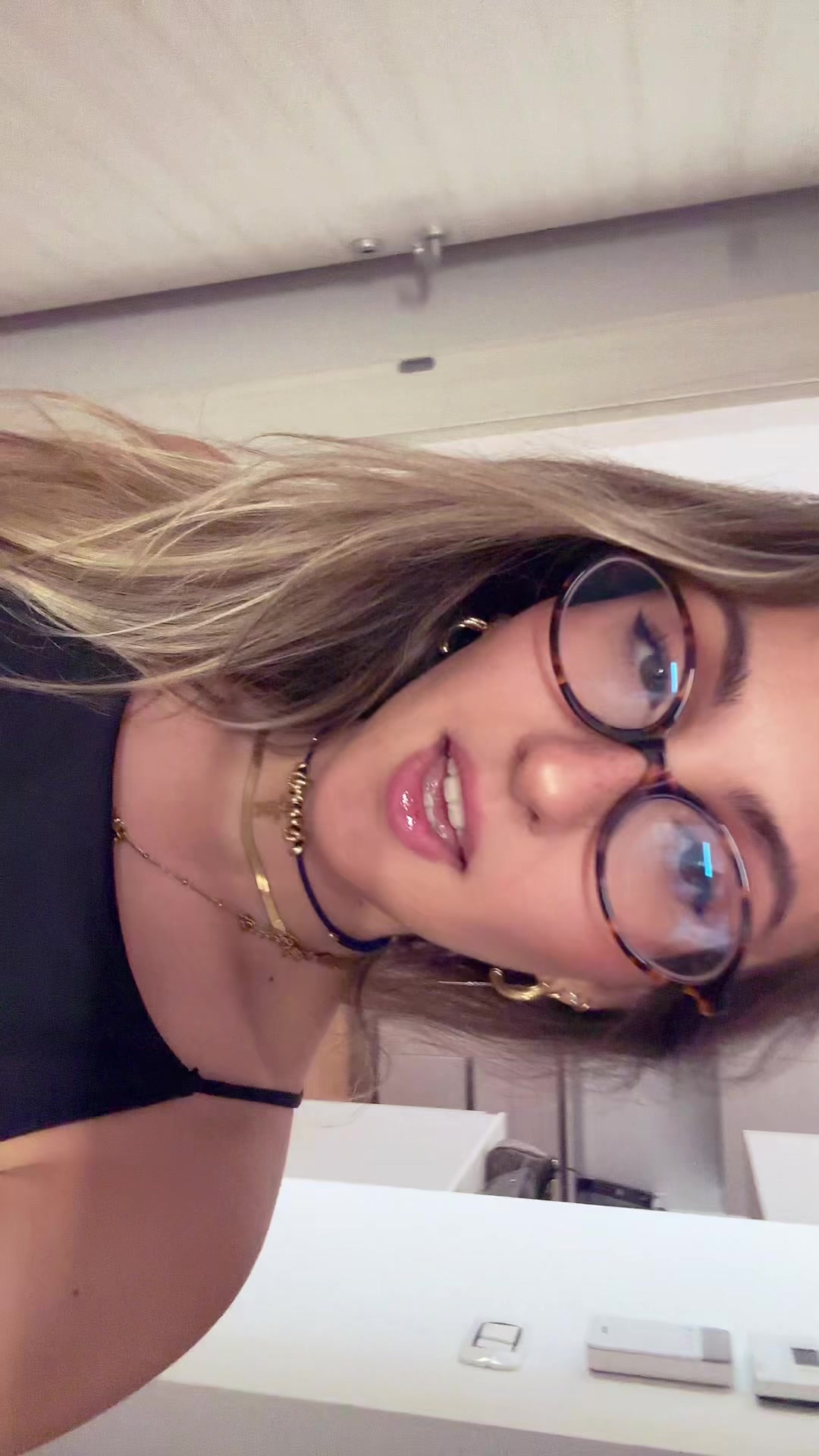 @Franci