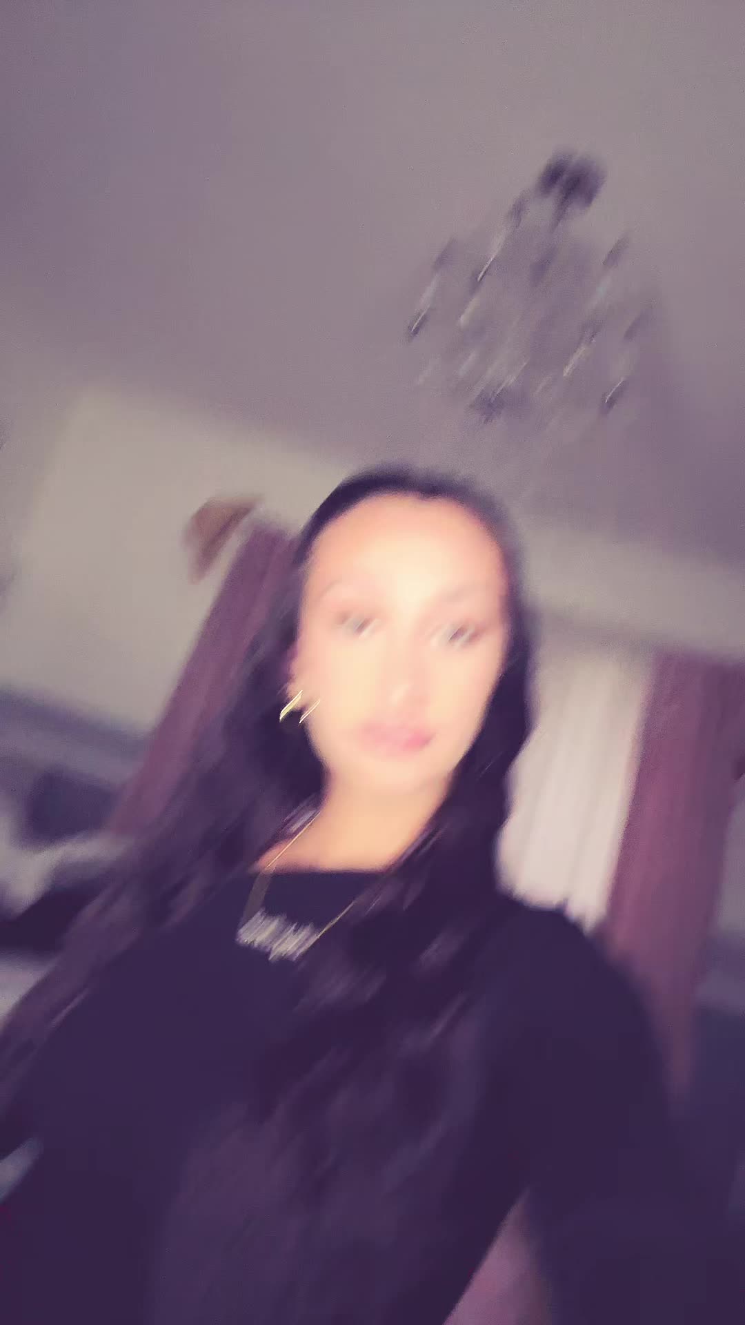 @the.queen.herself.22