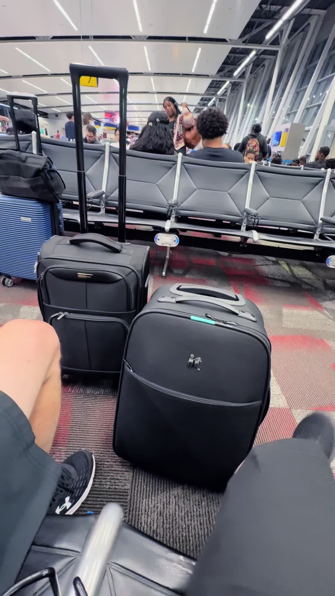 @Jo 🇬🇧 🇺🇸