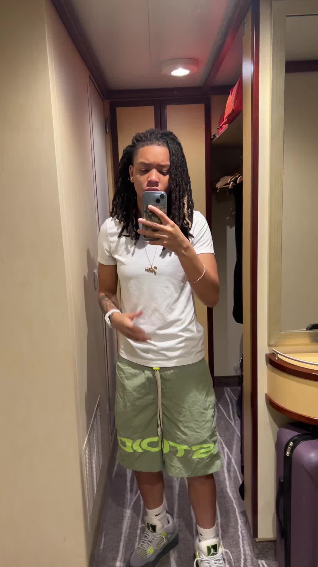 @ceo 🛸