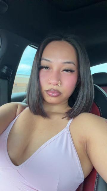 @Debbie 🩵
