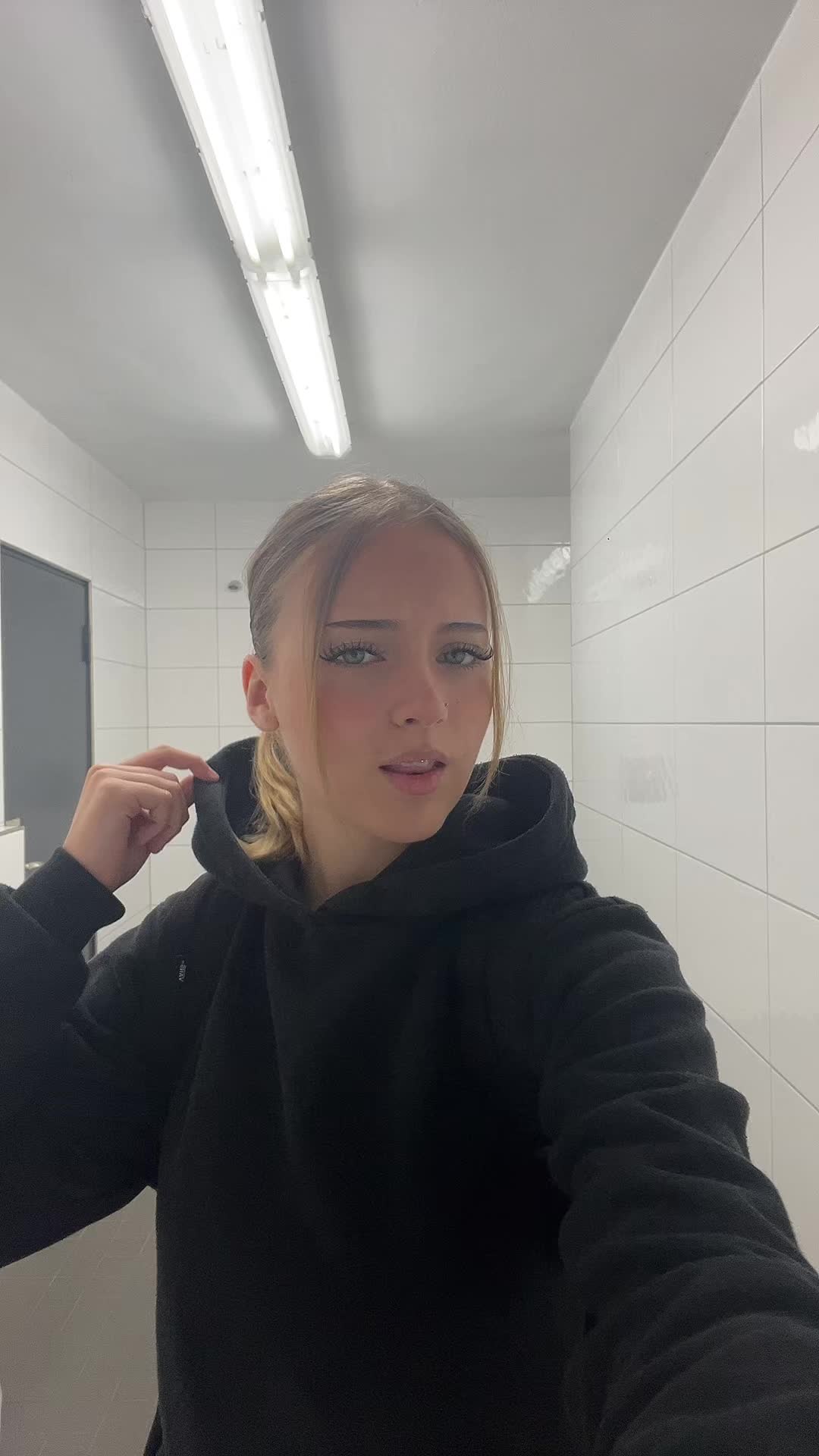 @𝒾𝓈𝒶𝒷𝑒𝓁𝓁