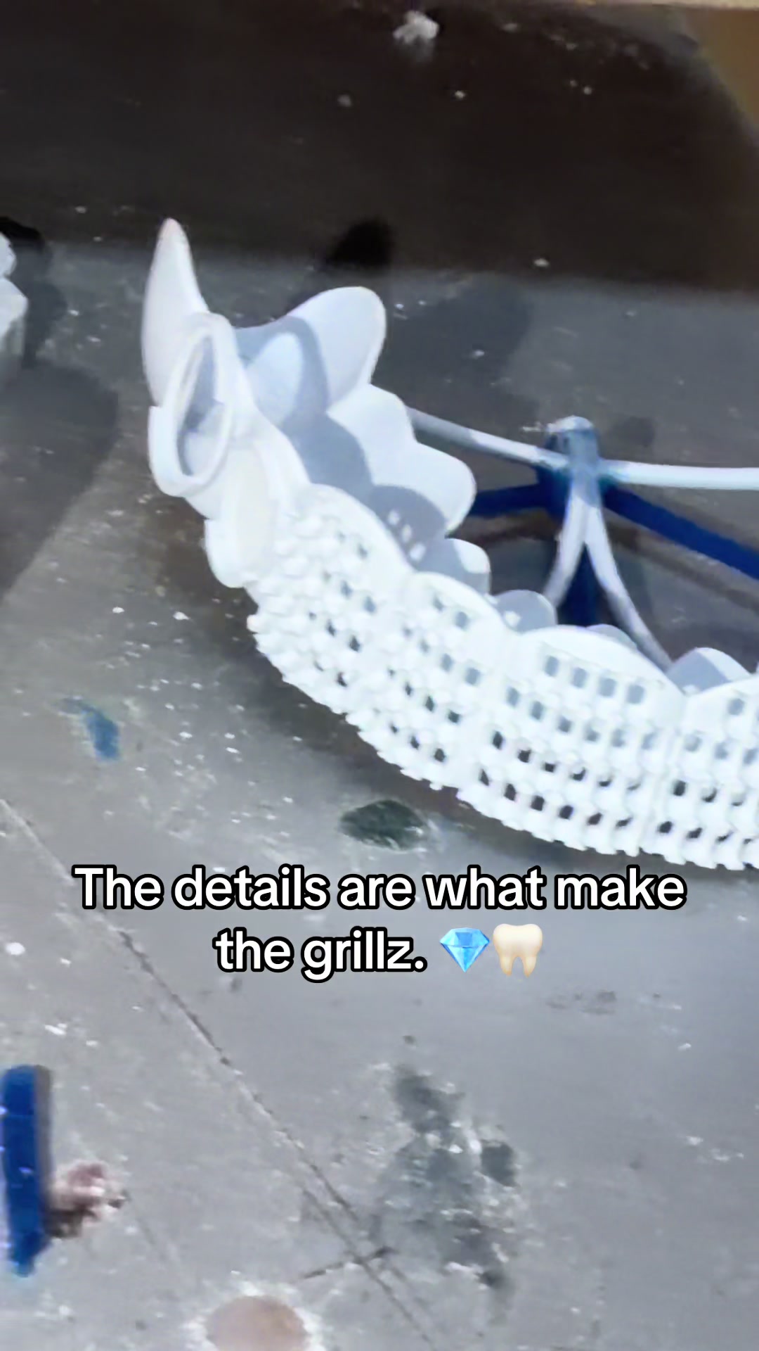 @AZ Grillz Plug