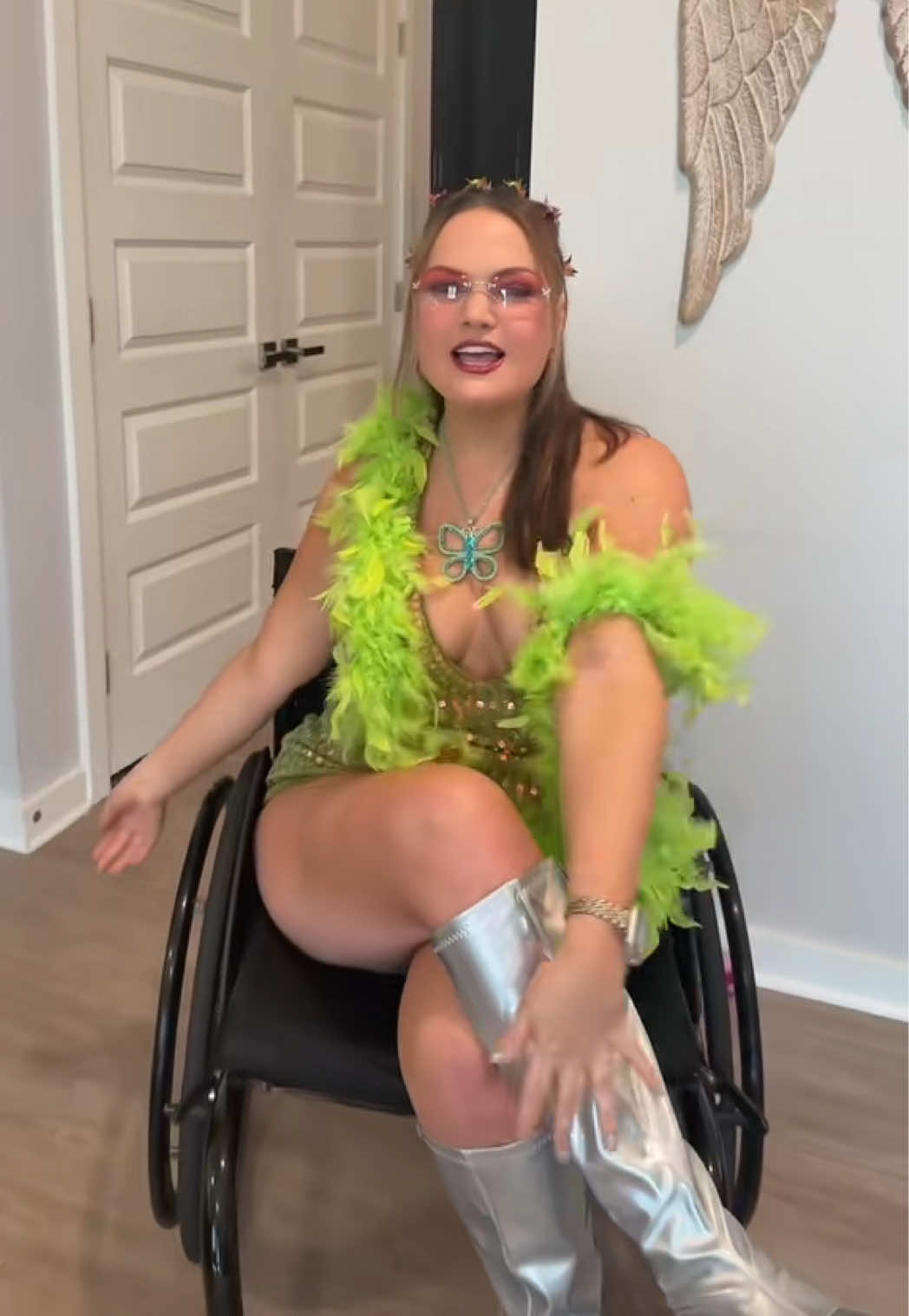 @rollingwithcarly
