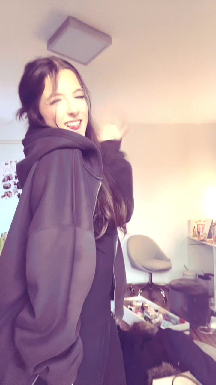 @𝐕‘🌷