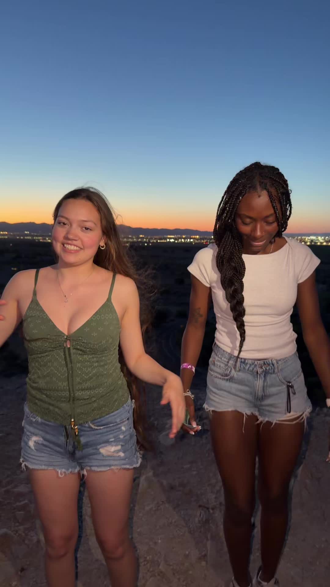 @Siennakk