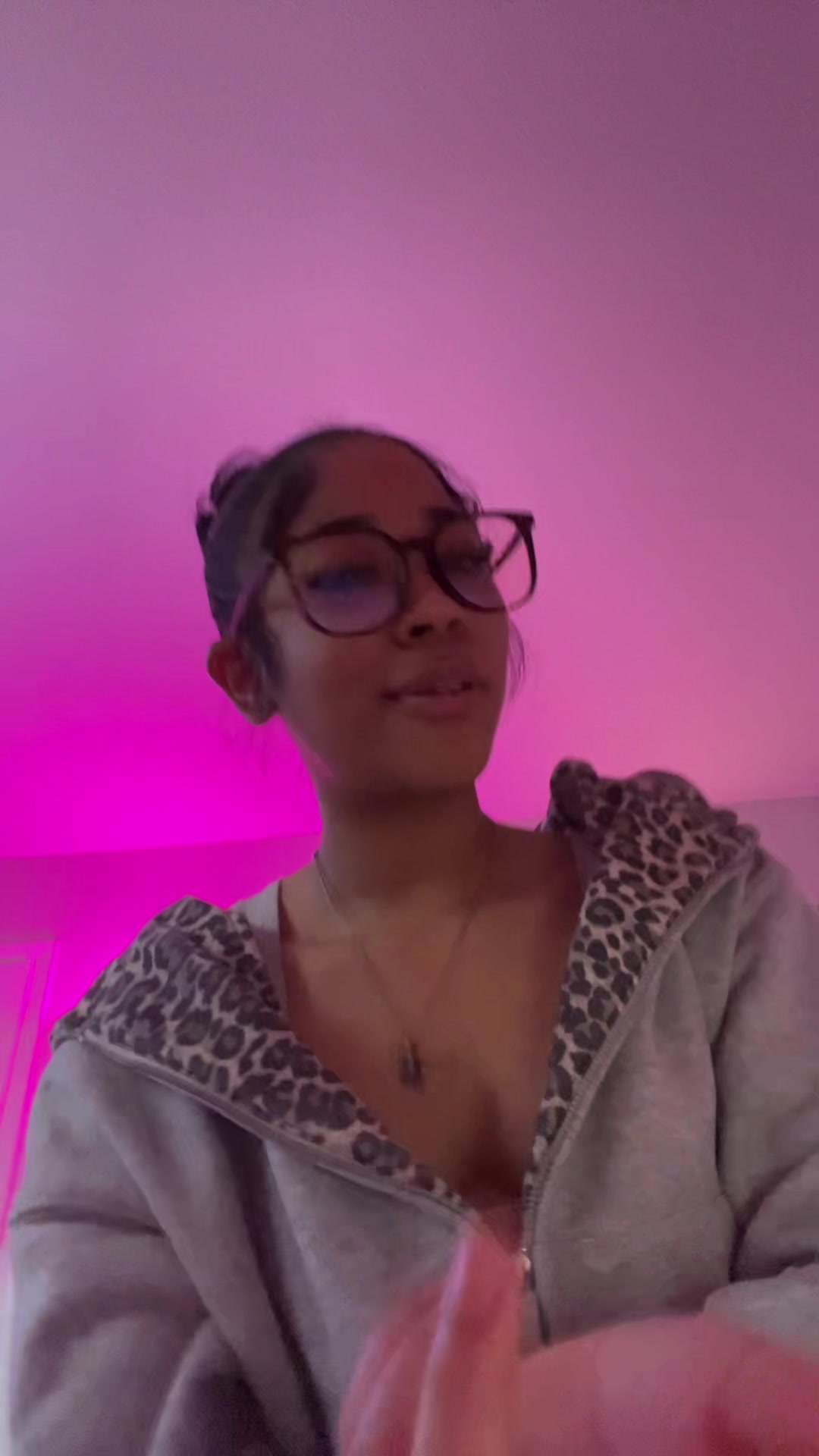 @ari😉