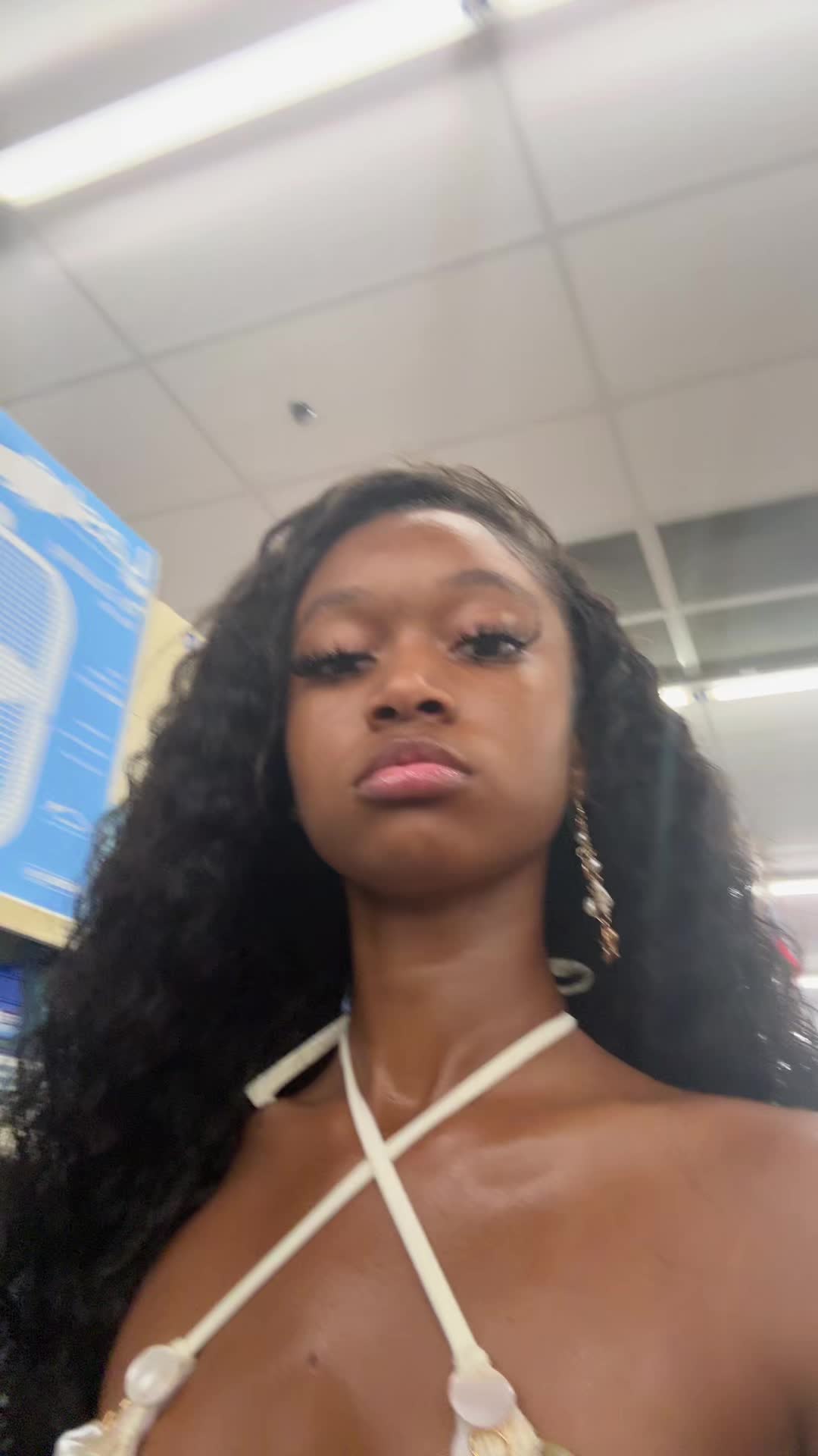 @notfnleya