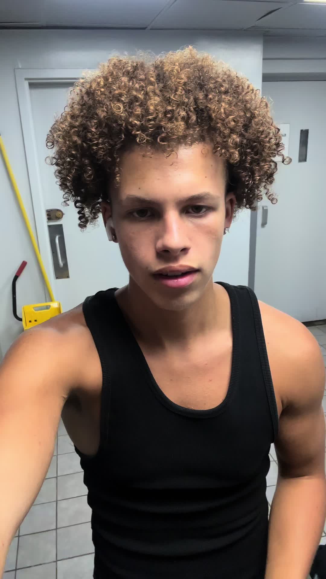 @Arlo_lifts