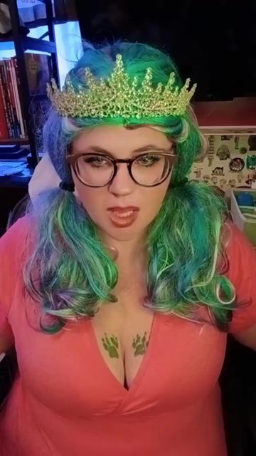 @queenfirechaser1223