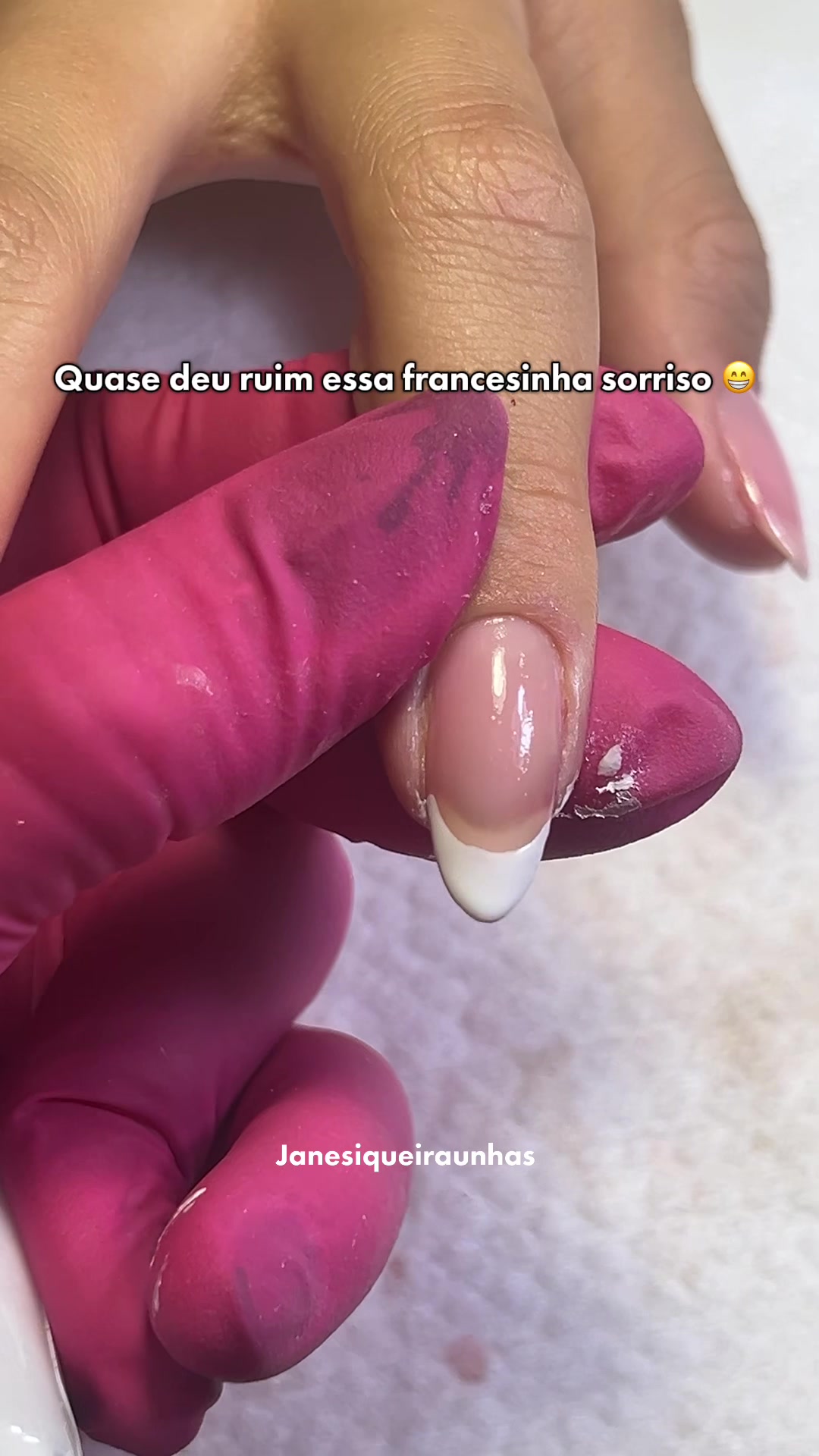 @Janesiqueiraunhas