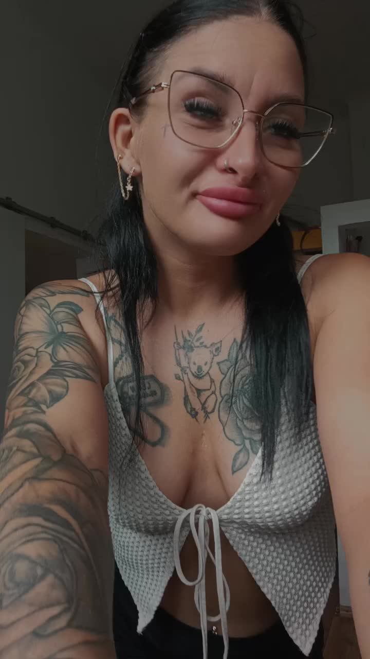 @🥵 Wredna 🥵