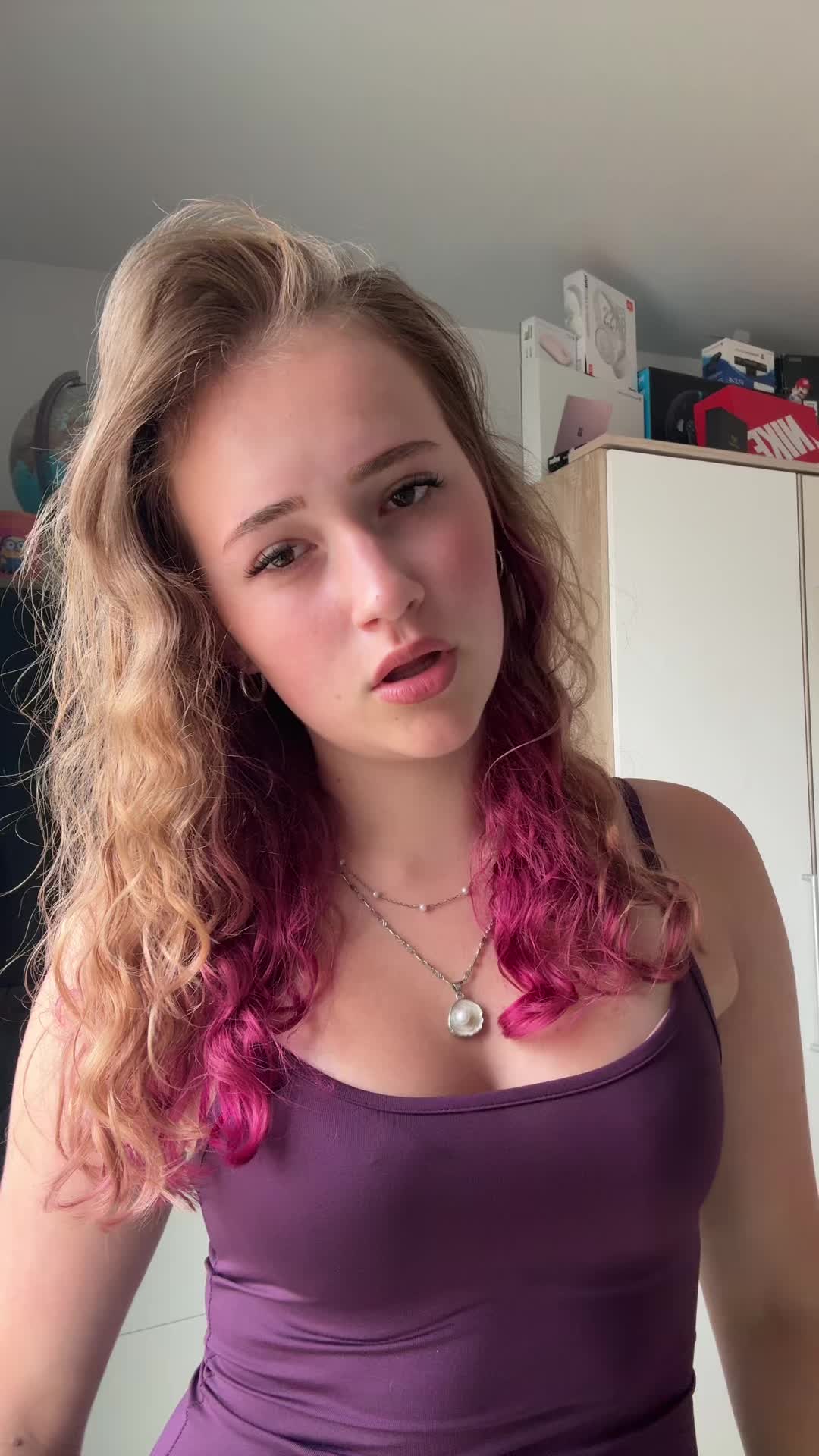 @Juliiiaa
