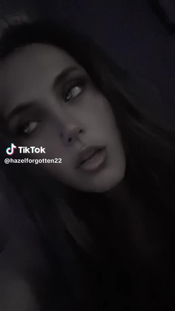 @Hazley Costello bratbabydoll27