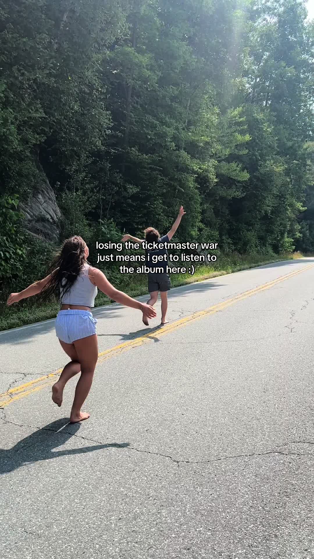 @itsjustdanimay