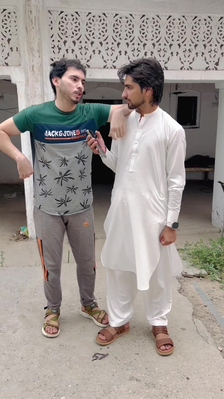 @hasnainshahi_27