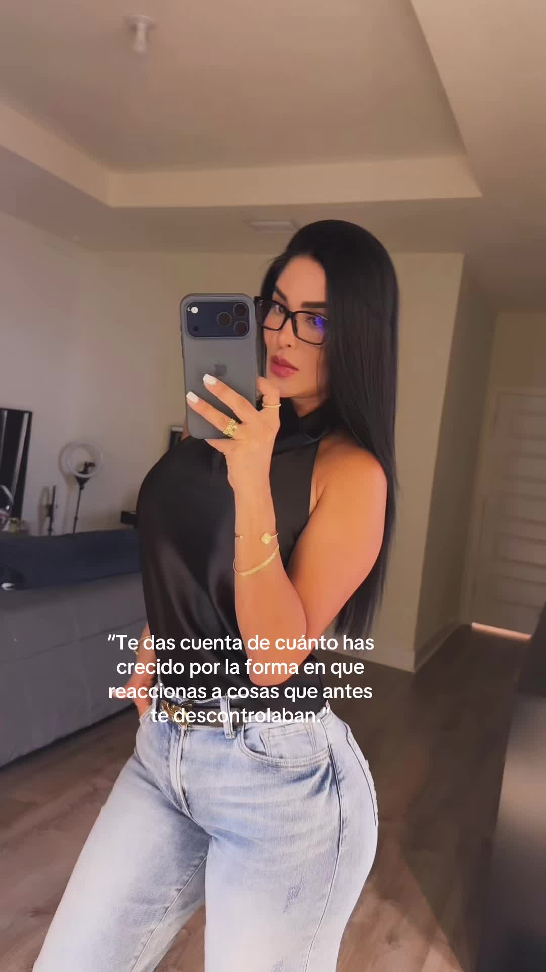 @Iris cardenas🖤✨