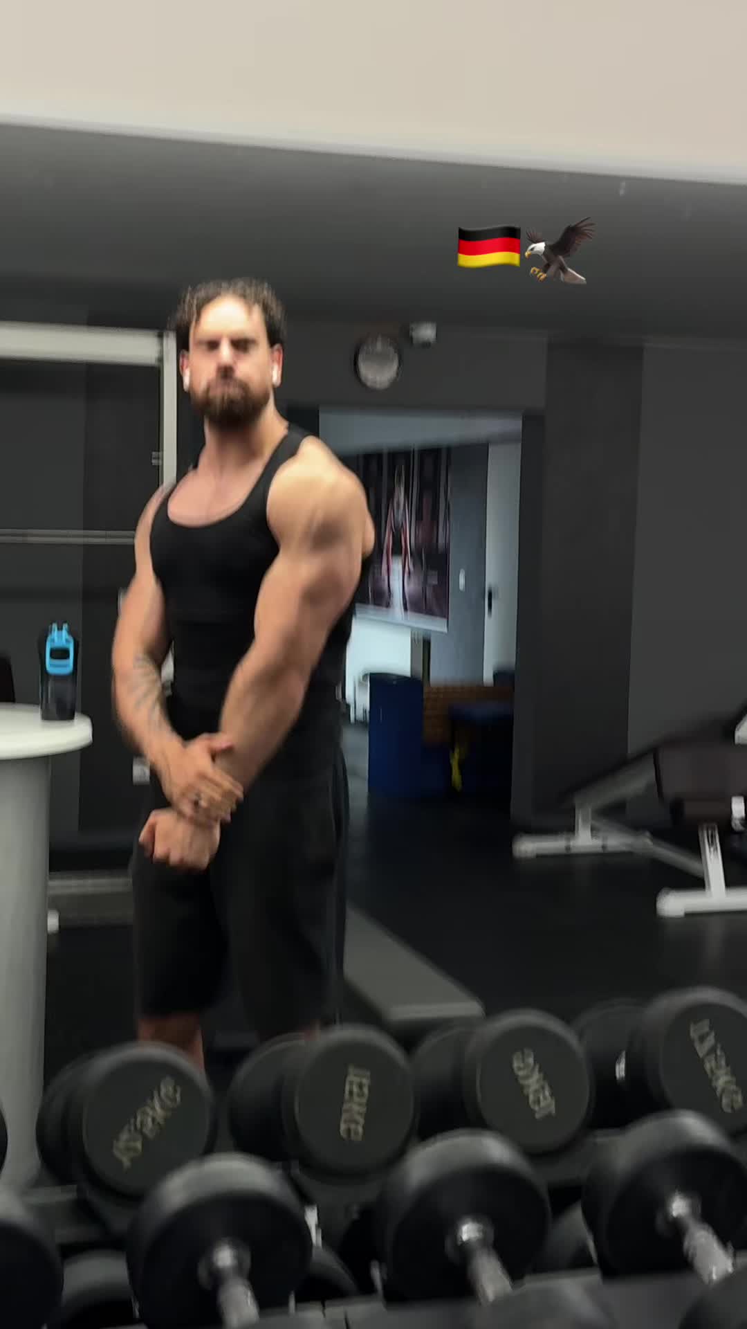 @Yannikwlfl