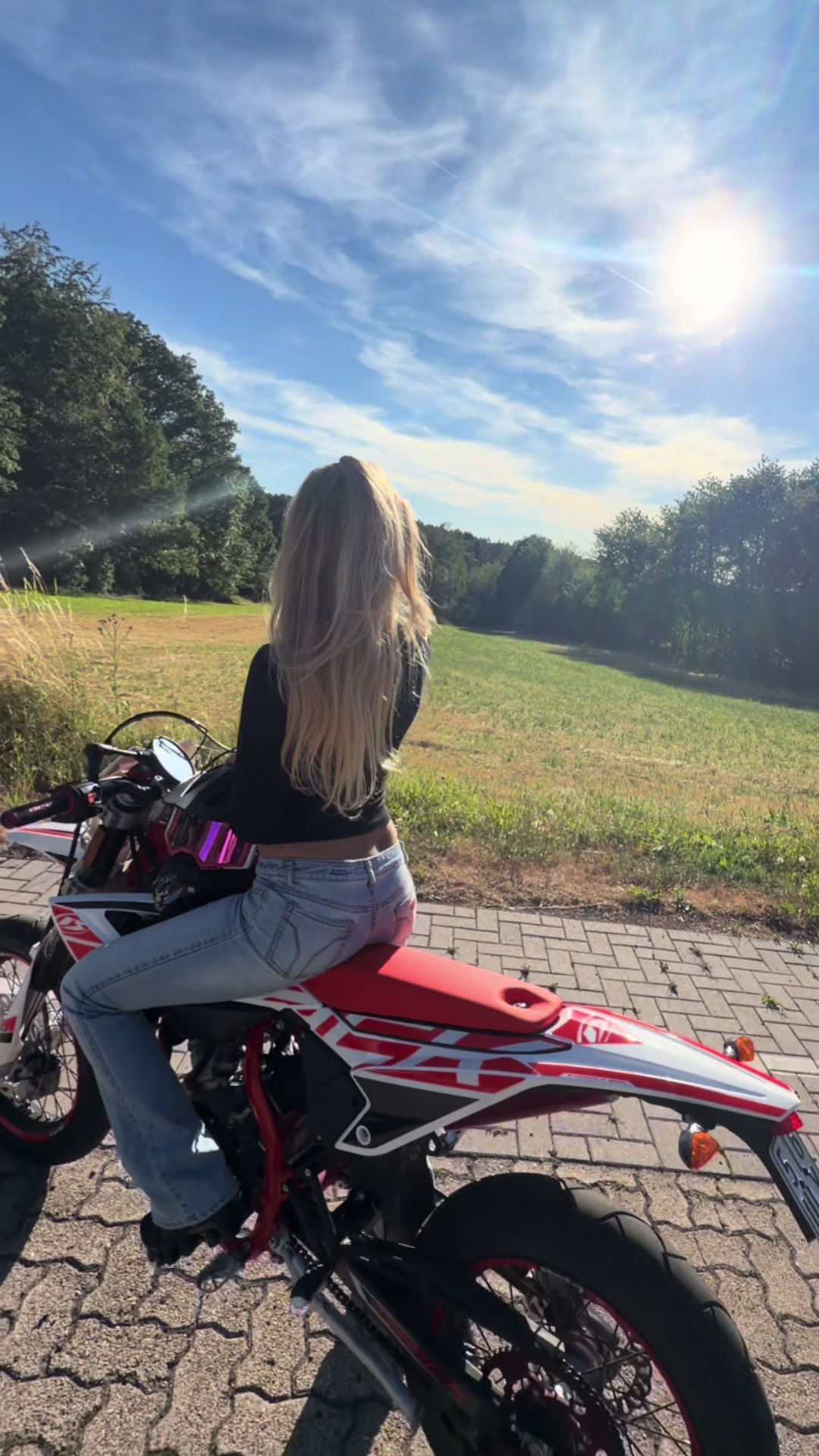 @Jule.rr