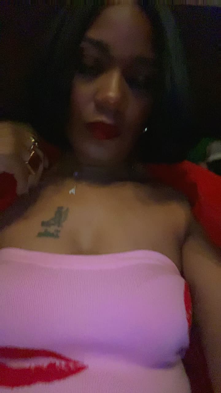 @AnnieMae