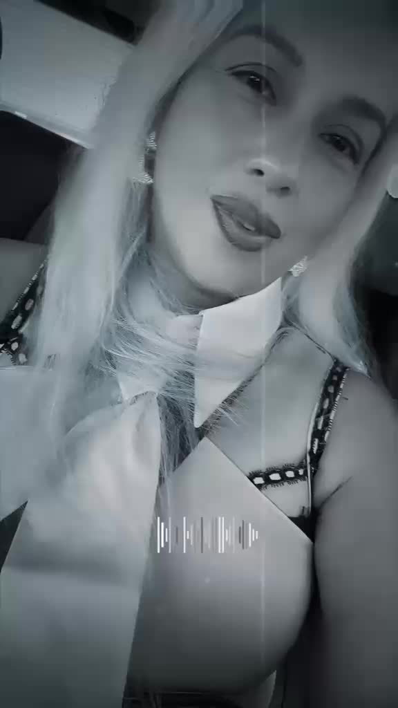 @QueenYing1