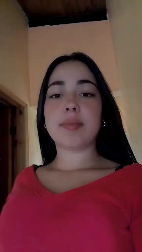 @Caren Alexandra 🦋💋🌸