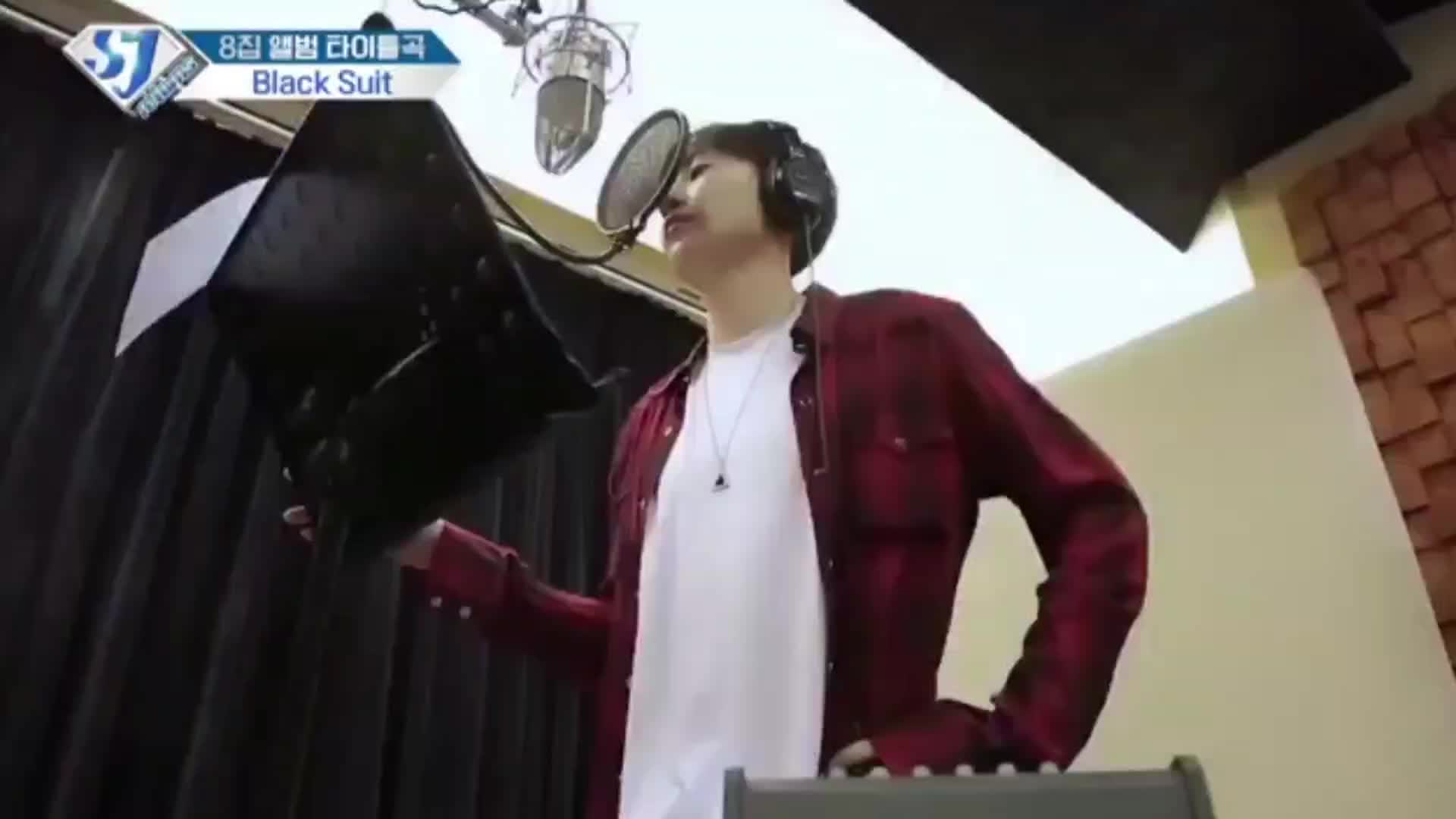 @Luna