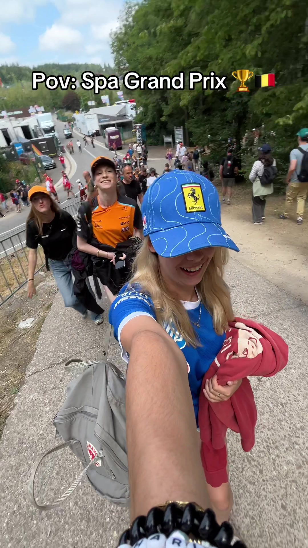 @Elineee 🏎️