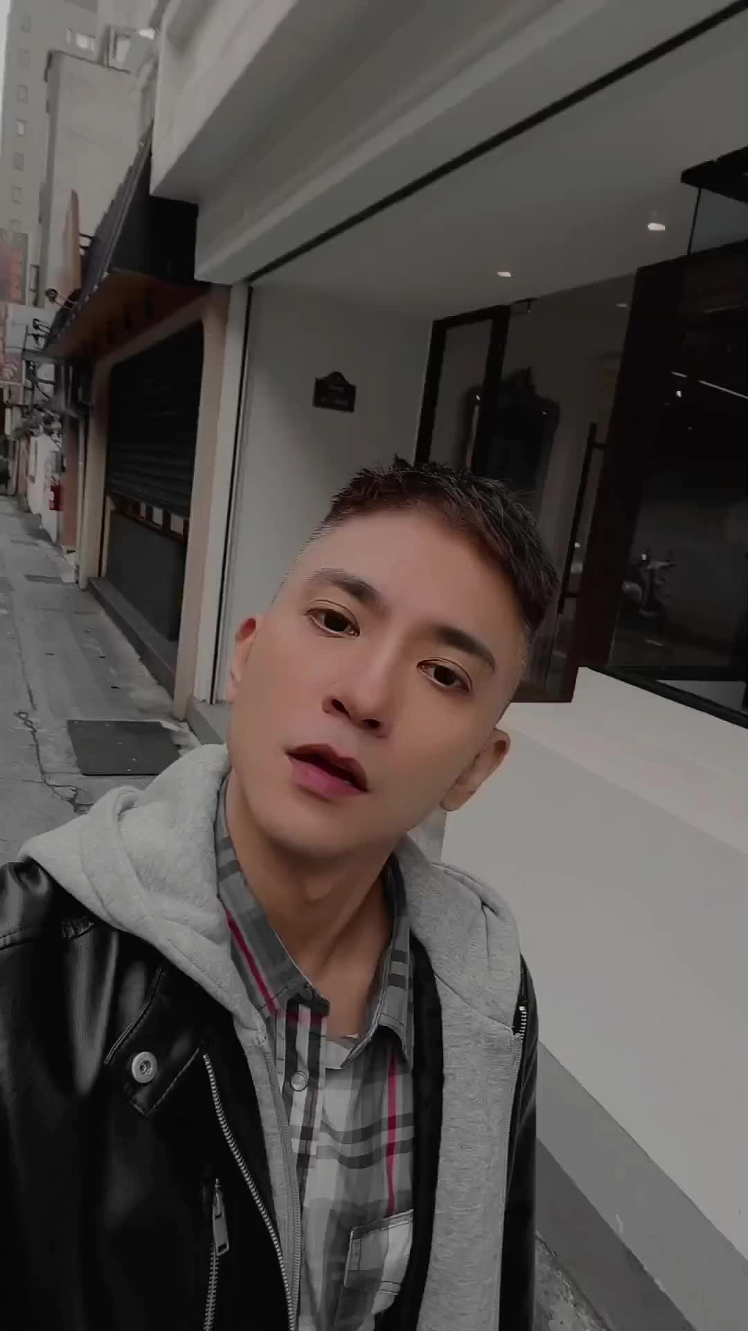 @鈞鈞