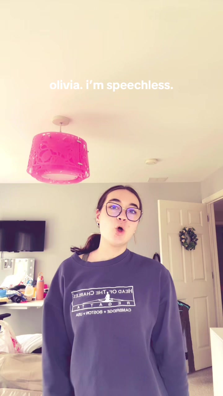 @anna 📸🪩🤍🪽