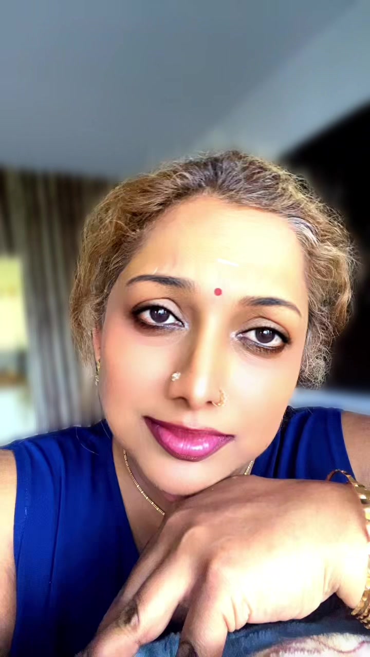 @Shobananava🇨🇦🇱🇰🇸🇬🇳🇬