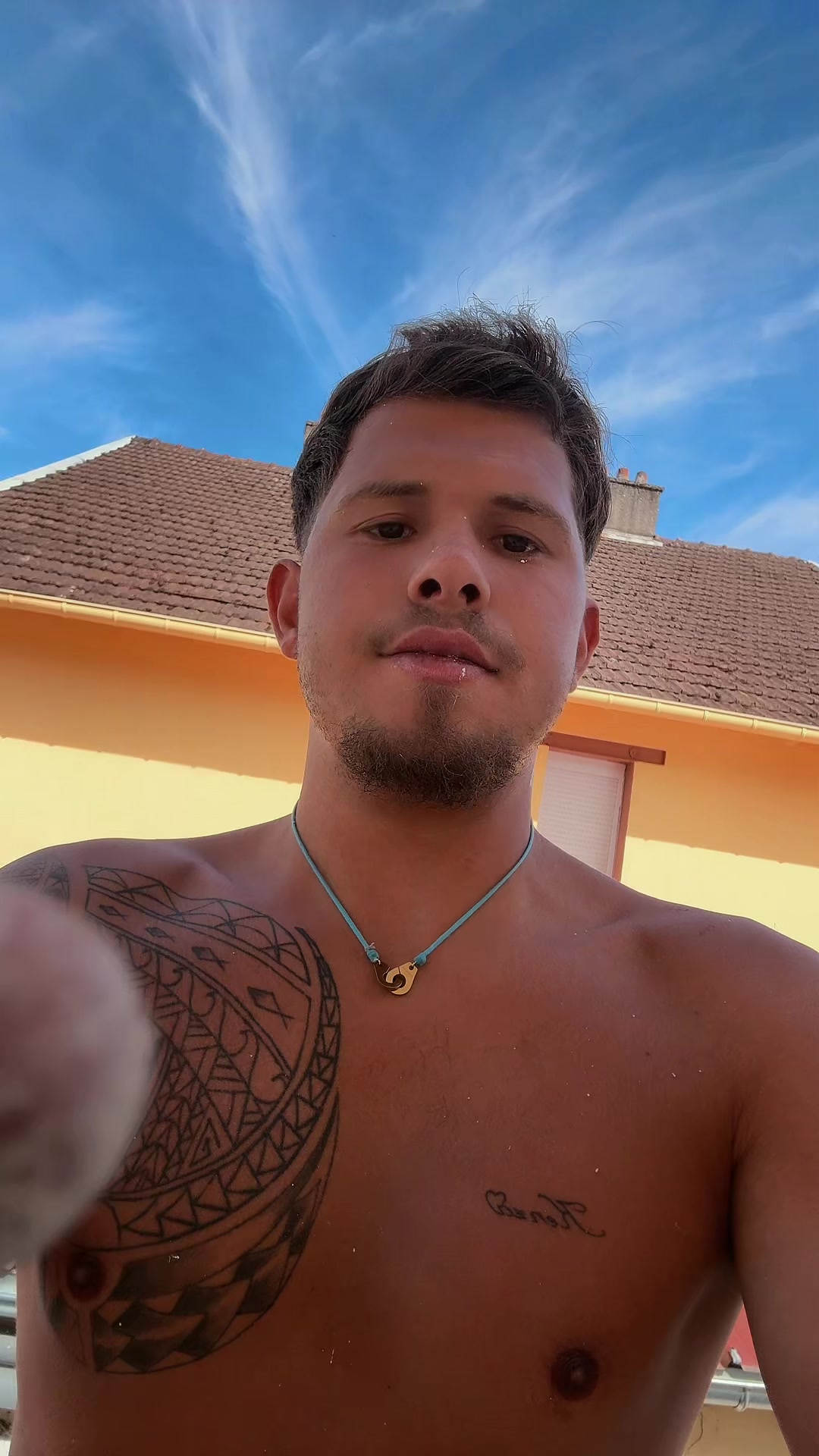 @Léo