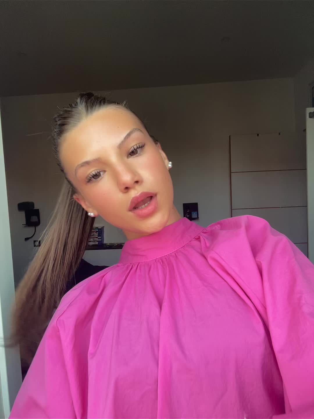 @𝐬𝐚𝐧𝐢𝐚