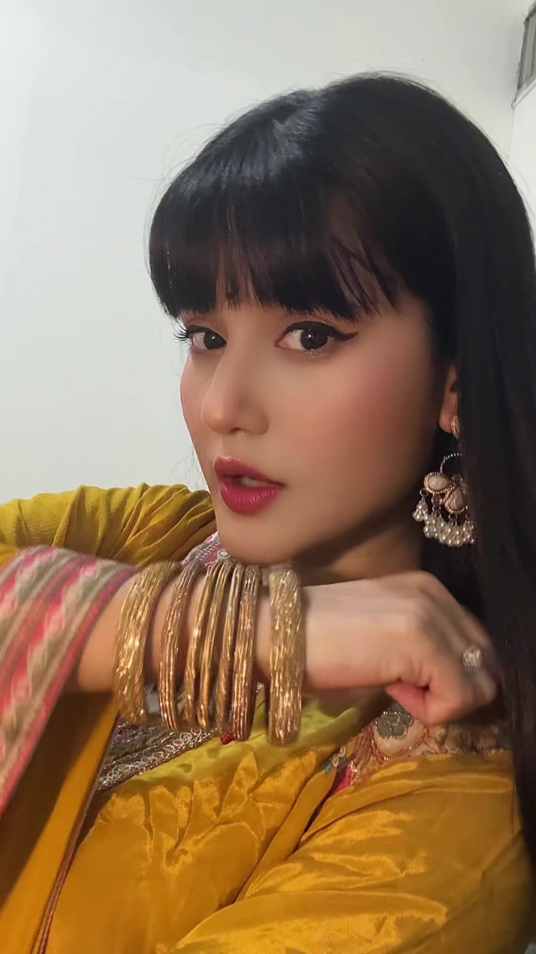 @Arnabi 👸🇳🇵